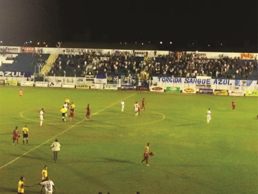 Fernandópolis faz final contra São Carlos