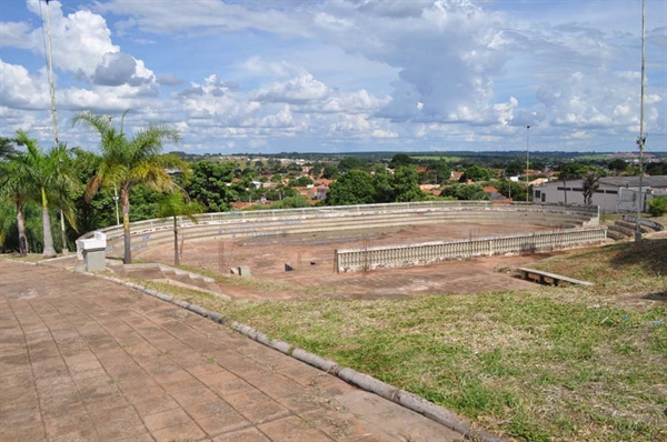 Empresa abre mão da reforma da praça do Tobogã