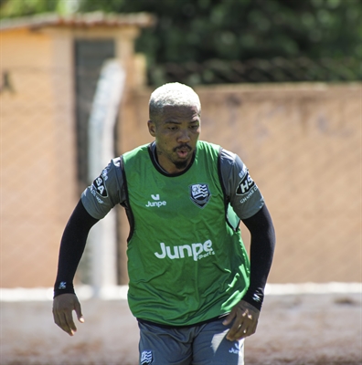 Anderson Feijão, o “Mágico” chega para reforçar o meio de campo do CAV (Foto: Rony Paz/CAV)