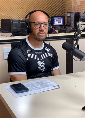 O técnico do CAV, Rogério Corrêa, foi entrevistado ontem na rádio Cidade FM 94,7  (Foto: A Cidade)