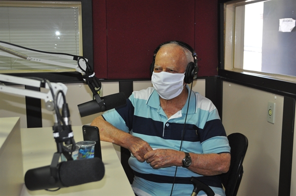 Dr. Joaquim Figueira da Costa, médico com mais de 50 anos de profissão, defende o uso dos polêmicos medicamentos (Foto: A Cidade)