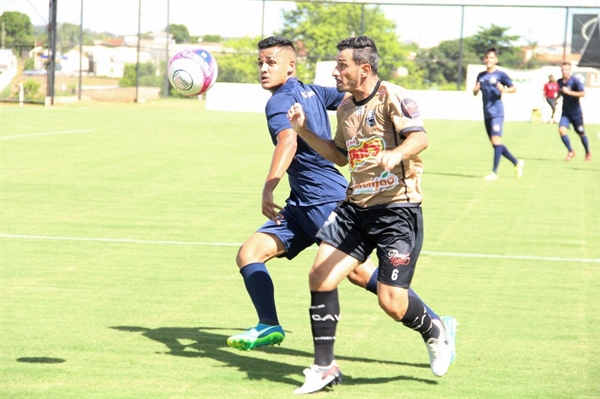 Tiago Tremonti é uma das esperanças de criatividade do meio de campo da Votuporanguense (Foto: Rafael Nascimento/CAV)