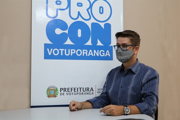 A principal dica para aproveitar a Black Friday é evitar comprar por impulso, segundo o diretor do Procon (Foto: Prefeitura de Votuporanga)