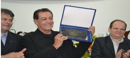Comunidade se despede do padre Silvio