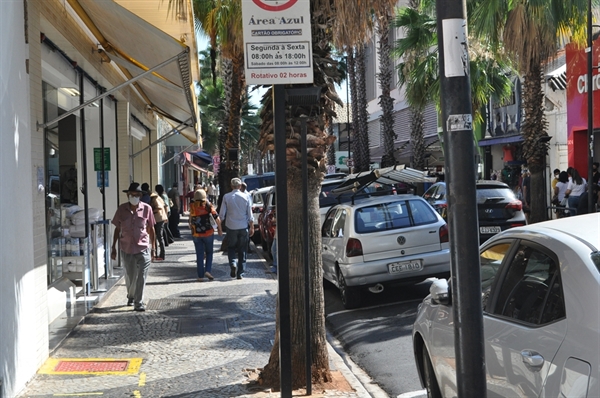 Votuporanga está acelerada no processo de retomada da economia, mas reflexos da crise ainda afetam a população (Foto: A Cidade)