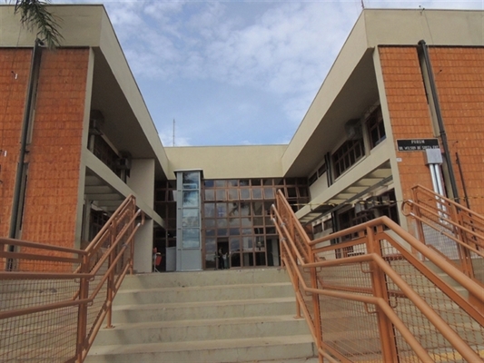 Advogado teria aproveitado da simplicidade da vítima para se apropriar do benefício que conseguiu para ele via judicial (Foto: A Cidade)