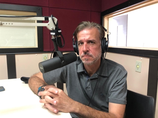 Marcelo Stringari em entrevista à Rádio Cidade FM, avaliou seus sete anos como presidente da Votuporanguense e se despediu oficialmente  (Foto: A Cidade)