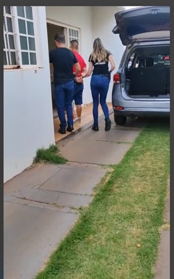 Crime contra a vítima ocorreu em maio; durante buscas, polícia encontrou drogas, roupas e objetos usados na ação (Foto: Divulgação)