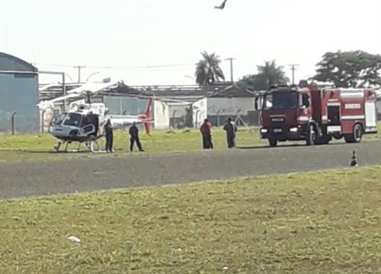 Helicóptero Águia precisou ajudar no combate às chamas em Araçatuba — Foto: Arquivo Pessoal