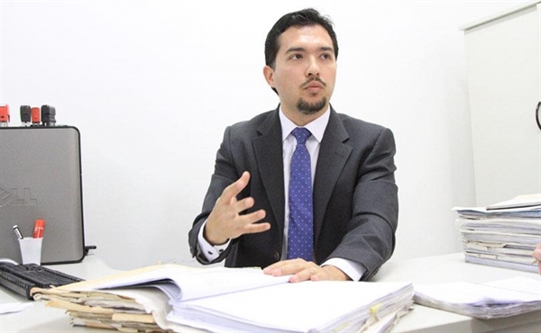 A ação foi movida pelo defensor do núcleo de Rio Preto, Júlio César Tanone, pedindo a imediata revogação do decreto (Foto: Diário da Região)