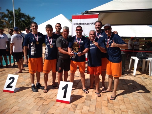 Na Natação, Leandro Alves Prates mostrou seu excelente tempo, conquistando bronze na prova de 800 metros rasos (Foto: Prefeitura de Votuporanga)