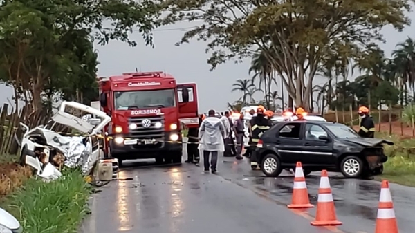 Segundo a Polícia Militar, todas as vítimas eram moradoras de Nova Castilho. Ainda não há informações sobre velórios e enterros (Foto: Reprodução/G1)