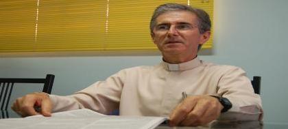 Troca de padres não é decisão apenas do bispo