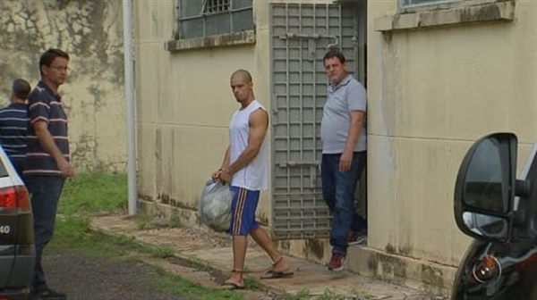 Kevin está preso em Guarani D'Oeste, onde permanecerá até o fim de seu julgamento (Foto: Reprodução/TV TEM)