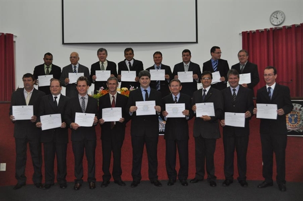 Eleitos de Votuporanga e região tomam posse hoje