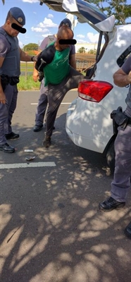 Ele foi encontrado no outro lado da rodovia Euclides da Cunha, em frente a Itaeté Maquina (Foto: Divulgação)