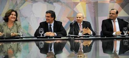 Futura presidenta Dilma Rousseff terá 37 ministros