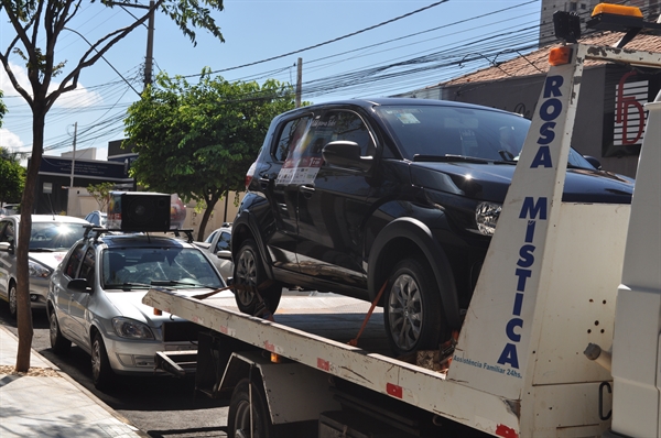 Um Fiat/Mobi 0km será sorteado durante a Campanha "Natal para Todos" da ACV (Foto: A Cidade)