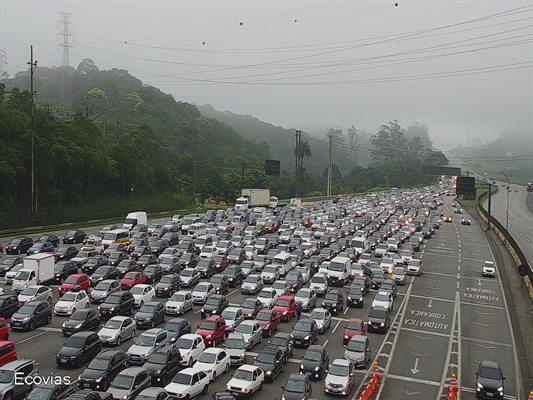 Trecho de pedágio da rodovia dos Imigrantes no sentido litoral — Foto: Divulgação Ecovias