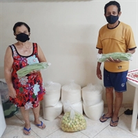 Desta vez, foram destinados 132 quilos de alimentos no total, sendo quatro quilos de vagem, oito quilos de limão e 120 quilos de açúcar (Foto: Santa Casa de Votuporanga)