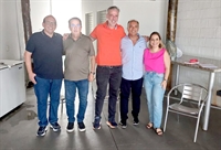 Motta esteve em Votuporanga, ao lado de sua assessora, Nayara Canato, e confirmou que o PL tem três nomes para a vaga de vice de Jorge Seba: Marcello Stringari, Sargento Marcos Moreno e Chaudes Ferreira Júnior; façam as apostas  (Foto: Reprodução)