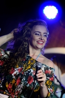 A cantora Zulaiê é uma das atrações do jantar dançante da noite de hoje (Foto: Reprodução)