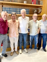 De passagem por Mirassol, um encontro no escritório jurídico do dr. Edilberto Imbernon. Na foto:  Imbernon, João Carlos, Zeca Moreira (ex-chefe de gabinete do prefeito Édinho), dr. Jerônimo Figueira e Luiz Carlos Roveda. (Foto: A Cidade)