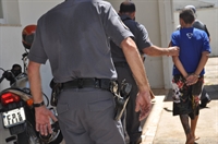 Menor apreendido por tráfico de drogas no bairro São João, um jovem também foi detido