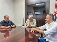 A apresentação de Moreno como líder de Governo ocorreu durante uma reunião, com a presença do vice-prefeito Luiz Torrinha (Foto: Prefeitura de Votuporanga)
