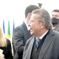 Carlão Pignatari foi oficialmente convidado a se filiar ao PL pelo próprio-ex-presidente Jair Bolsonaro e pelo cacique da legenda, Valdemar da Costa Neto  (Foto: Assessoria)