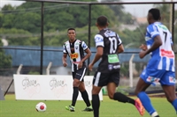 O zagueiro Diogo Henrique da Votuporanguense disse que a defesa reforçou a concentração para a partida (Foto: Rafael Bento/CAV)