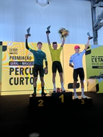 William Clementino no alto do pódio; ele venceu 546 competidores (Foto: Arquivo Pessoal)