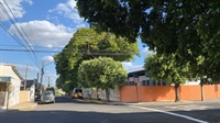 Confusão na saída da escola SAB levou uma mulher a ser condenada por desacato a policiais de Votuporanga (Foto: A Cidade)