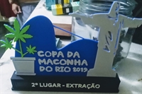 Polícia apreendeu troféu de competição de plantação de maconha na casa do suspeito em Cedral — Foto: Divulgação/Polícia Militar