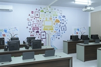 Sala de informática da Escola Professora Nilza Costa Rodrigues é revitalizada