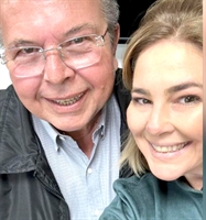 Carlão nomeou a esposa do ex-deputado federal, Geninho Zuliani, a senhora Ana Cláudia Casseb Finato Zuliani, para um cargo na Alesp. Ela até postou uma foto ao lado do deputado votuporanguense para comemorar  (Foto: Redes sociais)