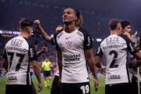 Valor dos ingressos para jogo do Corinthians na noite deste sábado afasta muitos torcedores de Votuporanga