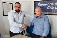 Hery Kattwinkel já tem legenda garantida por dois partidos para disputar a Prefeitura, como é o caso do DC de José Maria Eymael (com ele na foto) e pode pegar ainda o PL (Foto: Redes sociais)