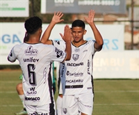 A Votuporanguense fez um jogo-treino no último sábado e volta a jogar amanhã  (Foto: Ricardo Diaz/CAV)