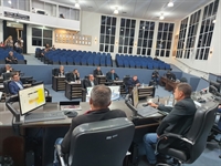 Vereadores lavaram roupa suja na sessão da Câmara de segunda feira e chegaram a pedir a cabeça de secretários municipais (Foto: Assessoria)