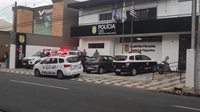 Criminoso agrediu a própria mãe para roubar um celular e trocar por drogas, mas foi preso e agora condenado pela Justiça (Foto: Reprodução)