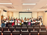 O encontro reuniu mais de 15 famílias, que passaram a manhã fazendo perguntas e trocando experiências  (Foto: SanSaúde)