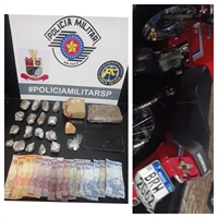 Com os três criminosos, a Polícia Militar encontrou uma grande quantidade de droga e uma motocicleta furtada na cidade (Foto: Divulgação)
