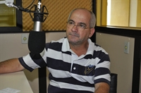 Padre Carlos, da paróquia São Bento