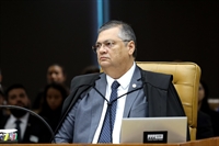 Uma decisão do ministro do STF, Flávio Dino, pode sepultar dois projetos que estão em tramitação na Câmara Municipal (Foto: STF)