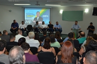 Com a presença das principais lideranças do Republicanos, novo diretório municipal do partido foi empossada (Foto: A Cidade)