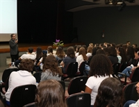 Unifev é um dos destaques de feira de profissões em São José do Rio Preto