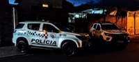 Polícia Militar prendeu o casal em sua residência no bairro Pró-Povo e com eles foram encontradas várias porções de drogas (Foto: Divulgação)