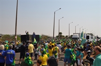 Manifestantes de Votuporanga querem lotar dois ônibus para acompanhar ato de Bolsonaro na Avenida Paulista, em São Paulo (Foto: A Cidade)