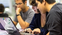 Os cursos são voltados para alunos do Ensino Médio, das Etecs e jovens com Ensino Fundamental completo de até 24 anos (Foto: Governo do Estado de São Paulo)